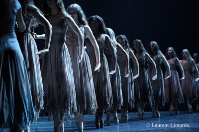 English National Ballet in Akram Khan's Giselle ？ Laurent Liotardo